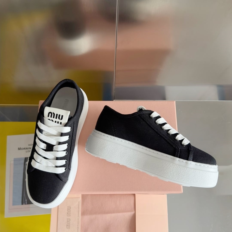 Miu Miu Casual Shoes